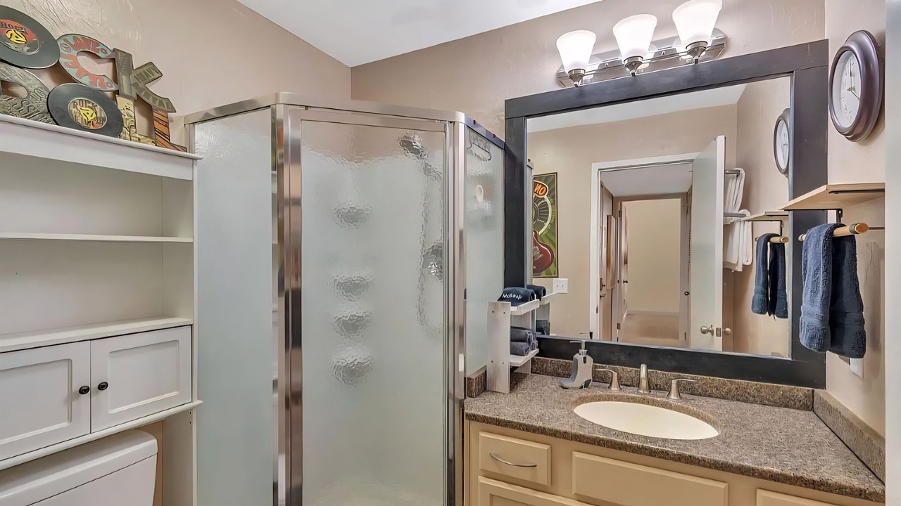 Photo of Bathroom in North Capitol