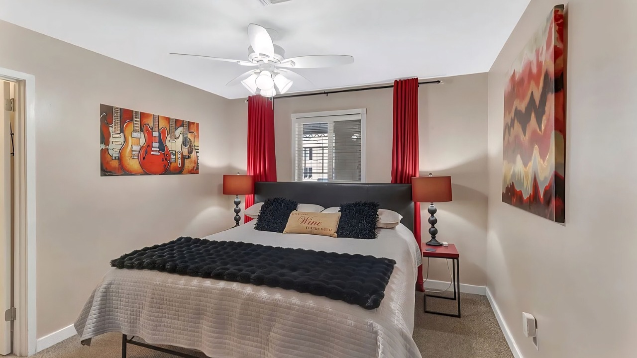 Photo of Bedroom in North Capitol
