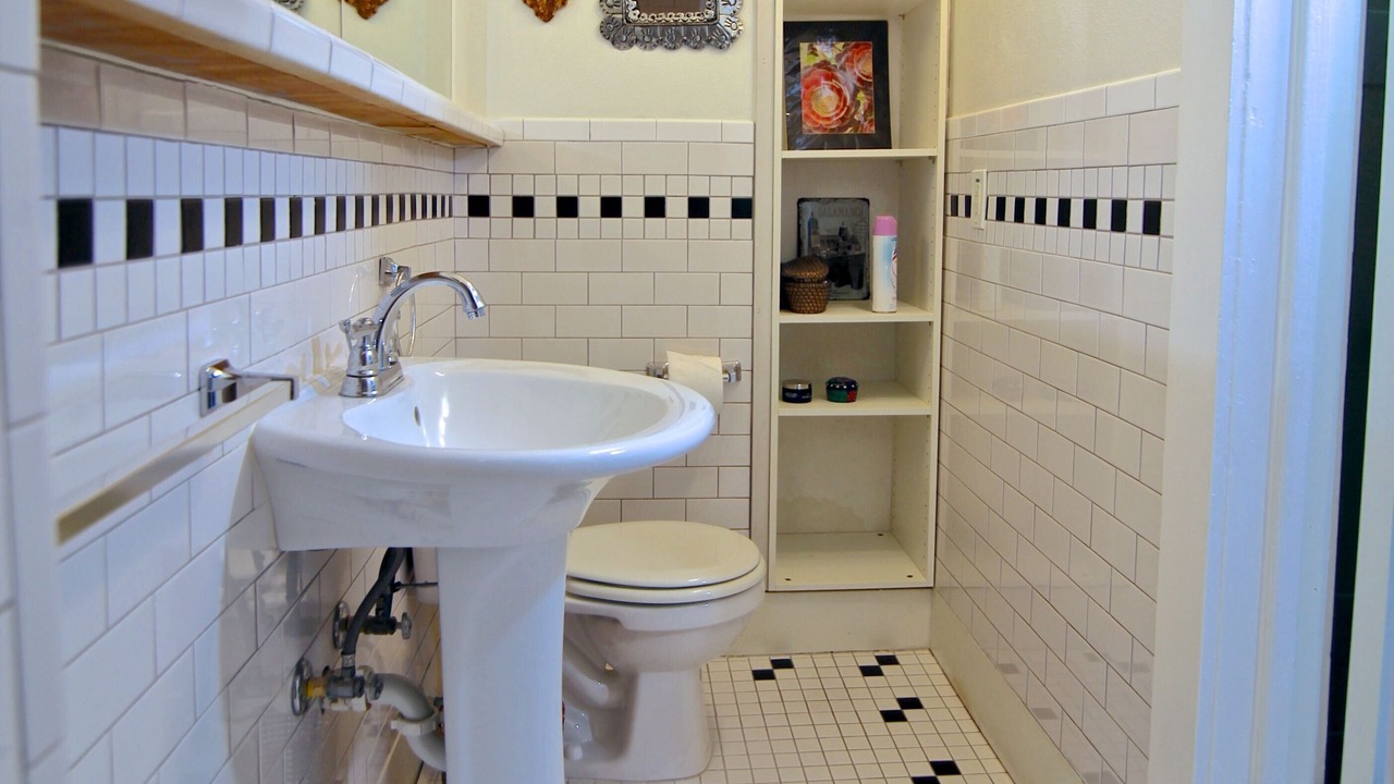 Photo of Bathroom in Neartown