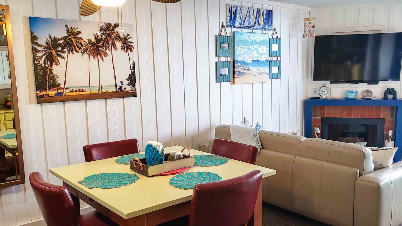 Photo of Livingroom in Townsite