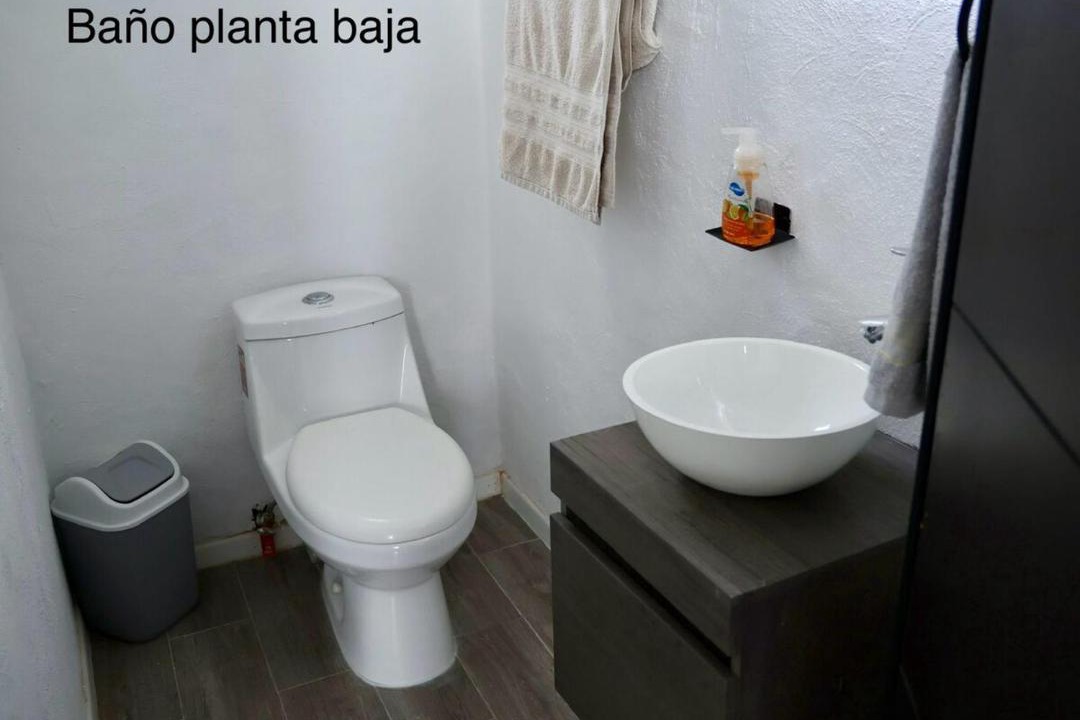 Photo of Bathroom in Ameca