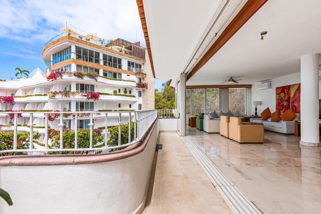 Photo of Patio Balcony in Conchas Chinas
