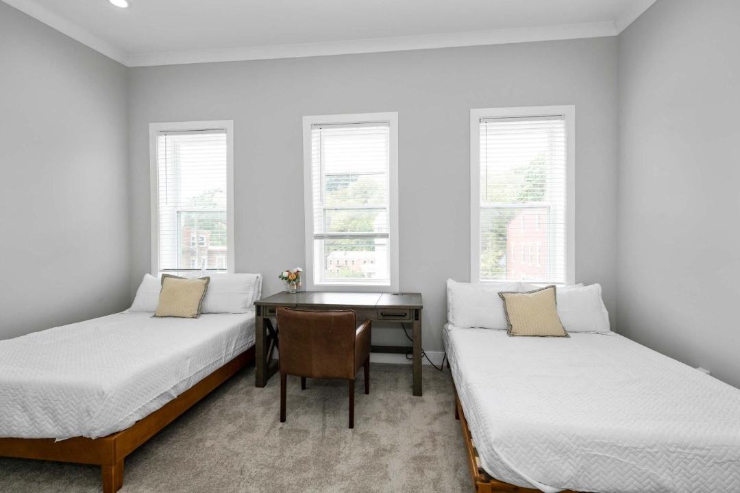 Photo of Bedroom in Mount Auburn