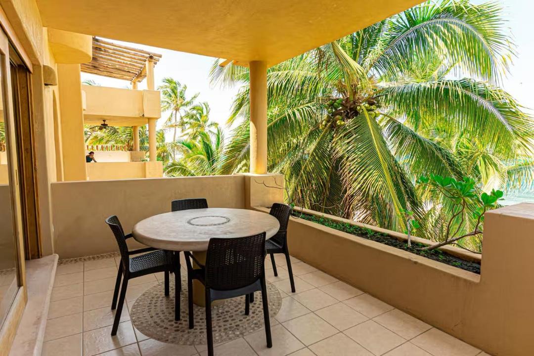 Photo of Patio Balcony in Barra de Potosi