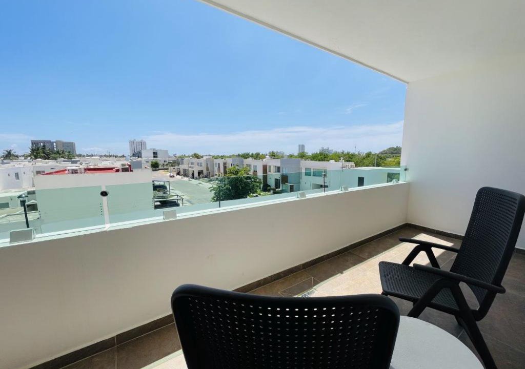 Photo of Patio Balcony in Villa Marina
