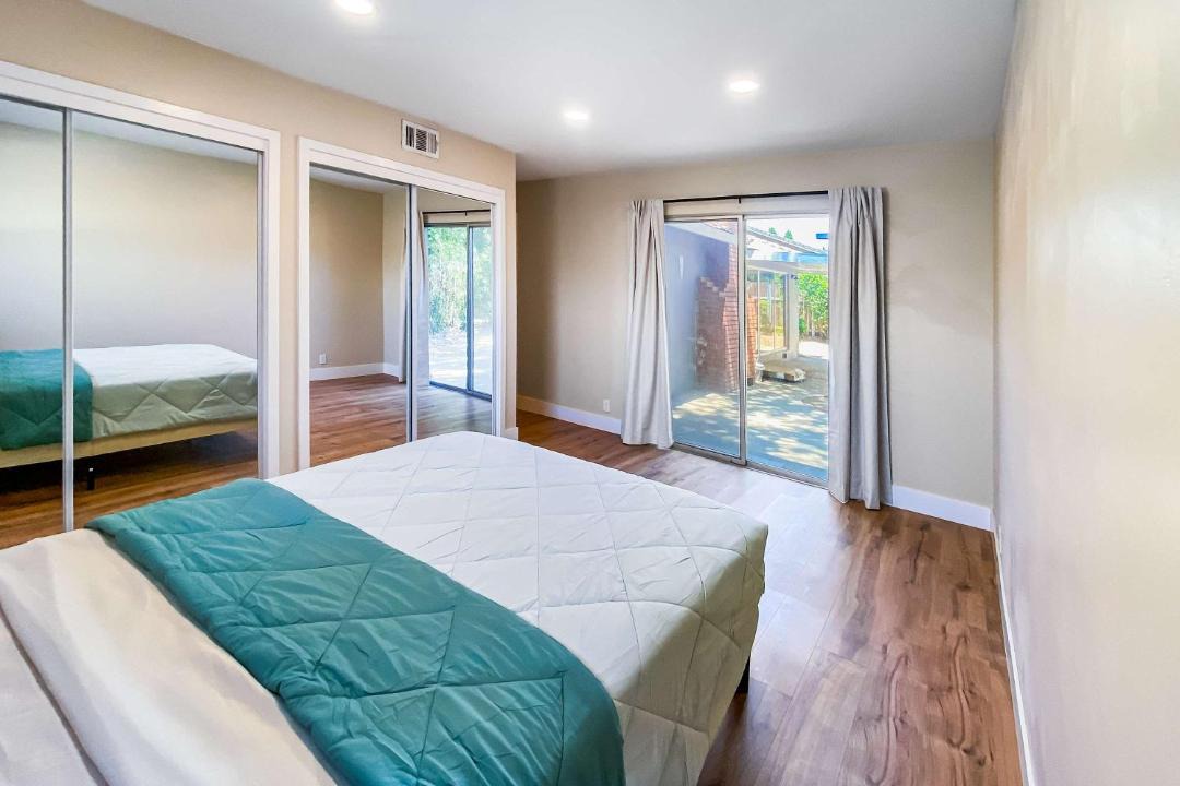 Photo of Bedroom in Foothill Farms