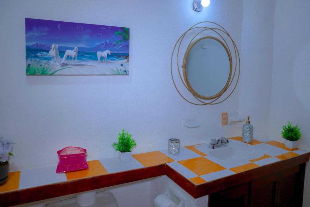 Photo of Bathroom in Romantic Zone