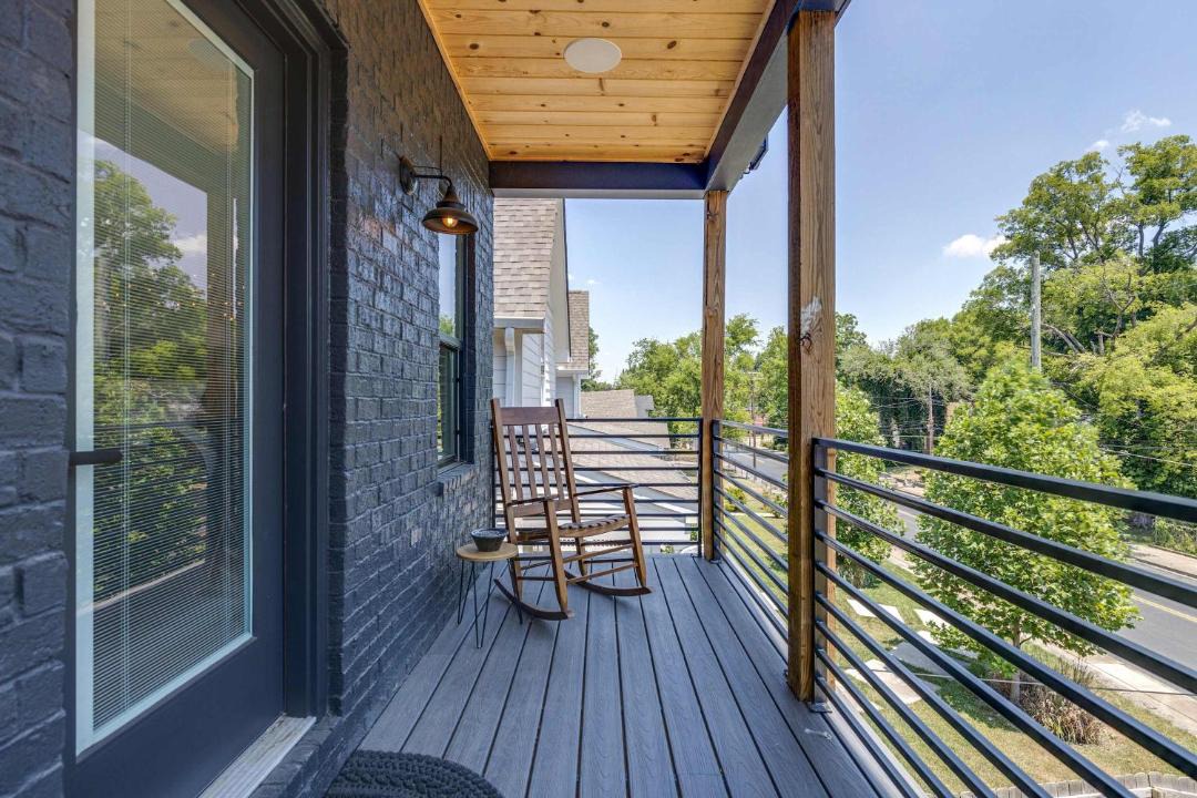 Photo of Patio Balcony in Cleveland Park