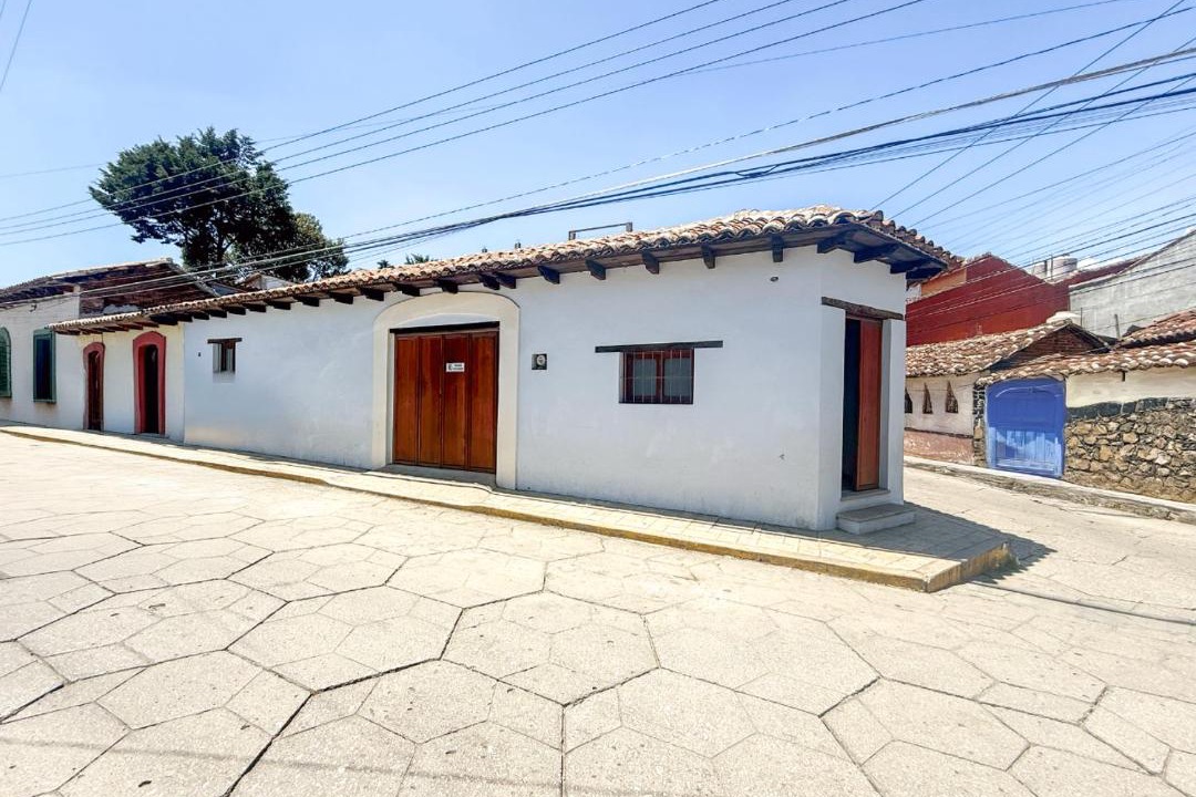 Photo of Buildings in De Mexicanos