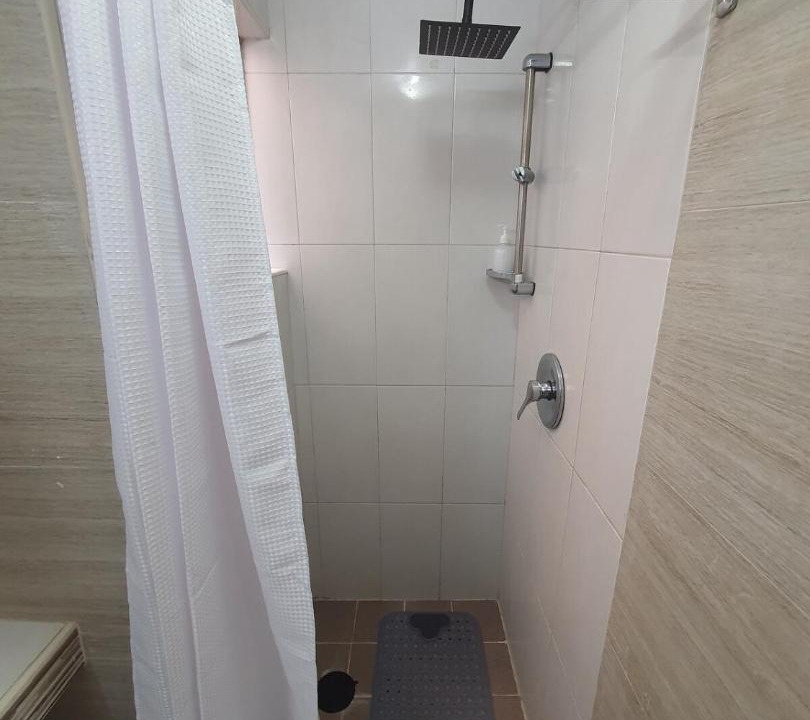 Photo of Bathroom in Anahuac
