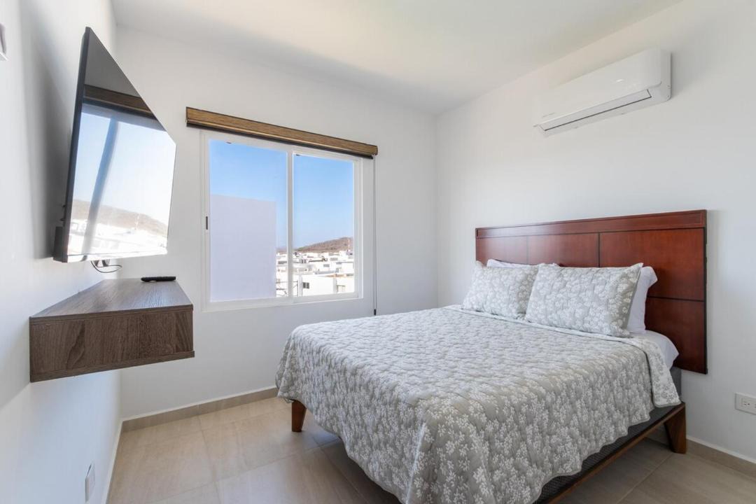 Photo of Bedroom in Cerritos
