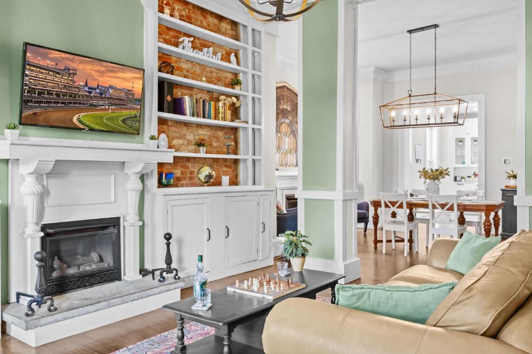 Photo of Livingroom in Old Louisville