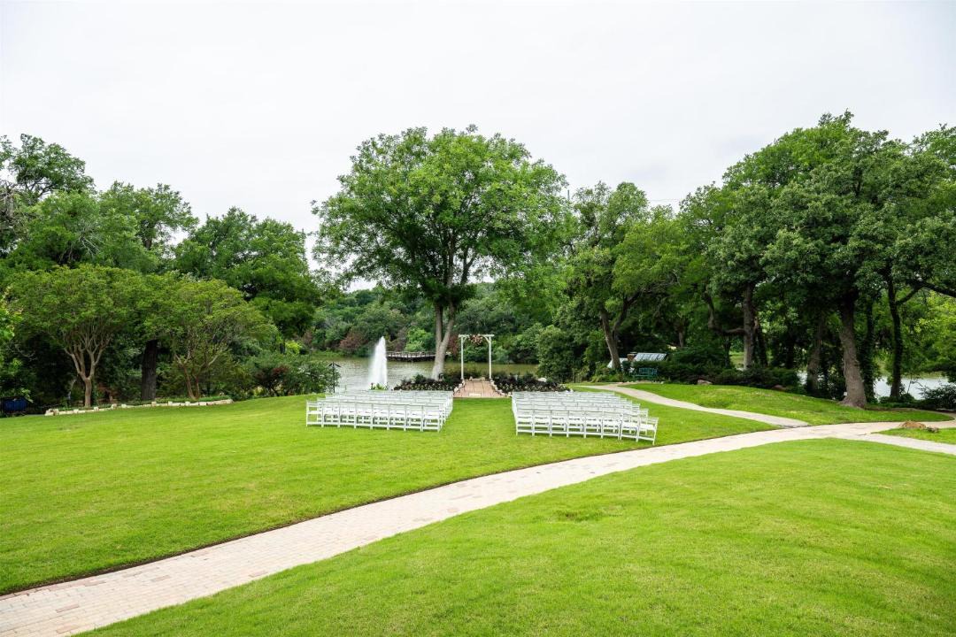 Photo of Others in Grapevine