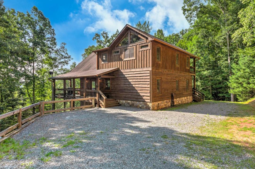 Photo of Others in Aska