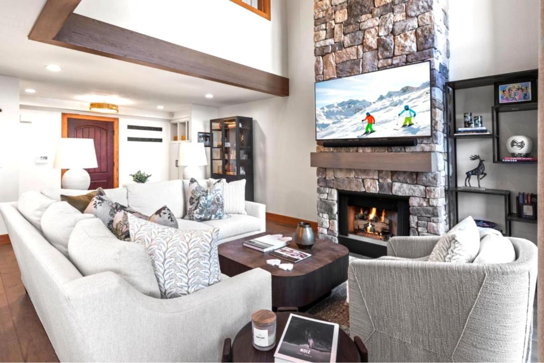 Photo of Livingroom in Deer Valley