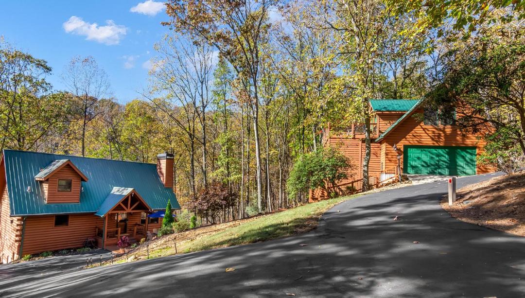 Photo of Others in Dahlonega
