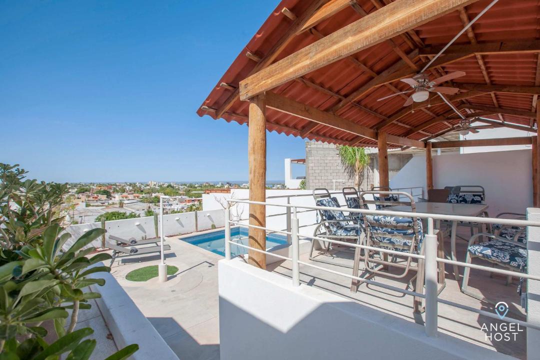 Photo of Patio Balcony in Colina del Sol