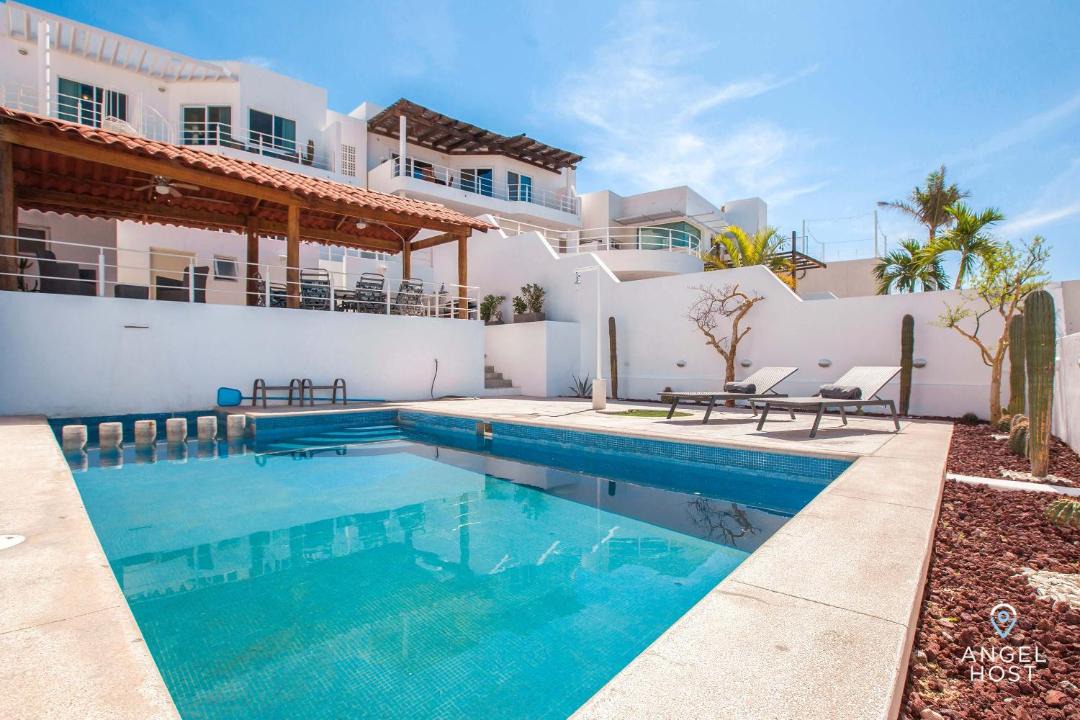 Photo of Patio Balcony in Colina del Sol