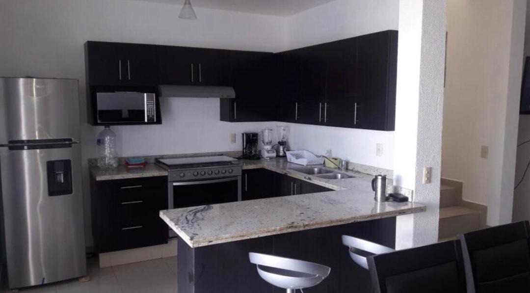 Photo of Kitchen in Flamingos