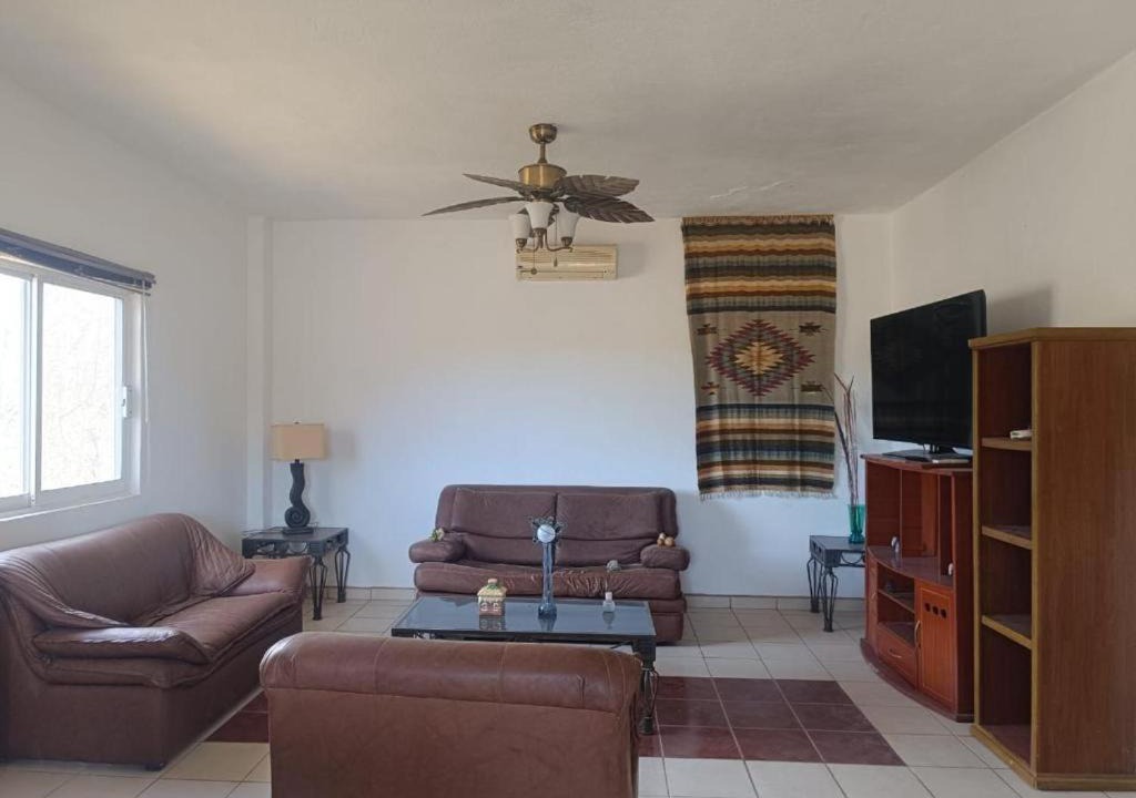 Photo of Livingroom in Mayto