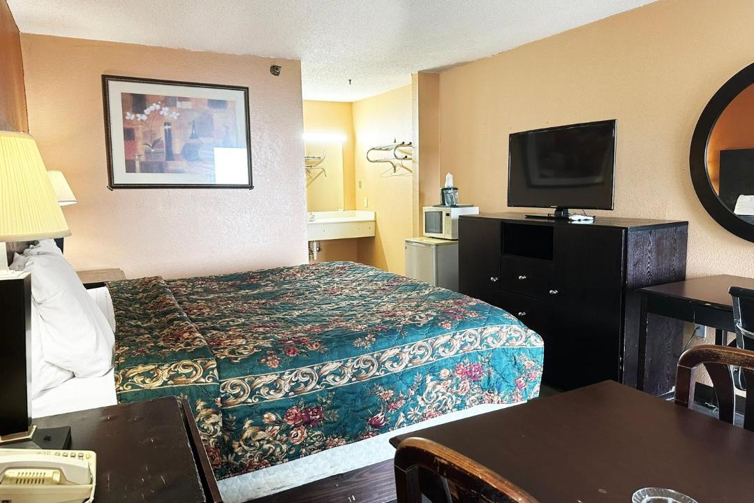 Photo of Bedroom in Mount Berry