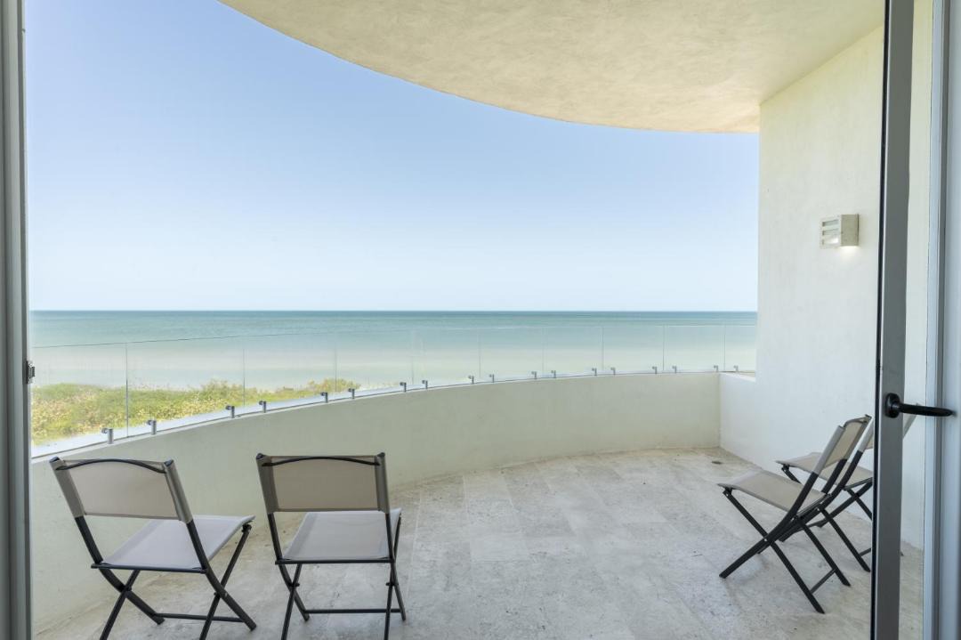 Photo of Patio Balcony in Miramar