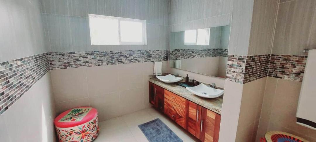 Photo of Bathroom in Litibu