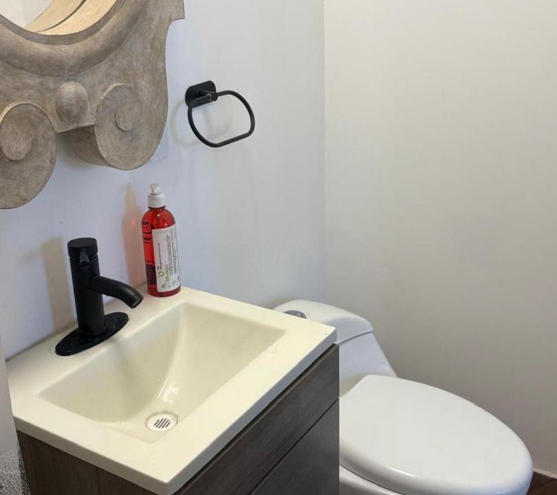 Photo of Bathroom in Zona Expo