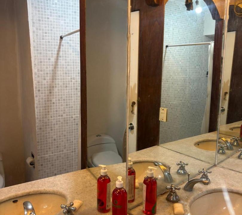 Photo of Bathroom in Zona Expo