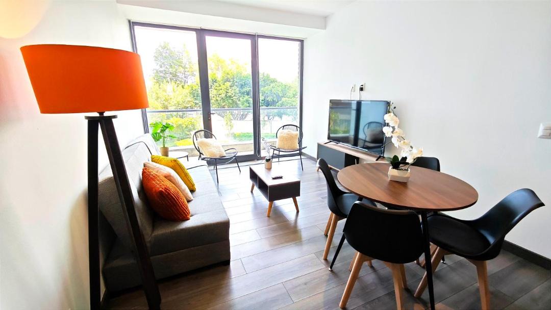 Photo of Livingroom in Anahuac