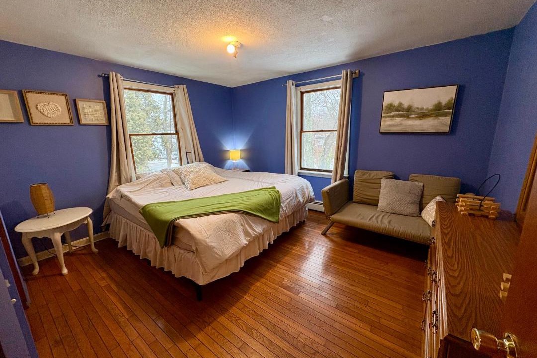 Photo of Bedroom in Saunderstown