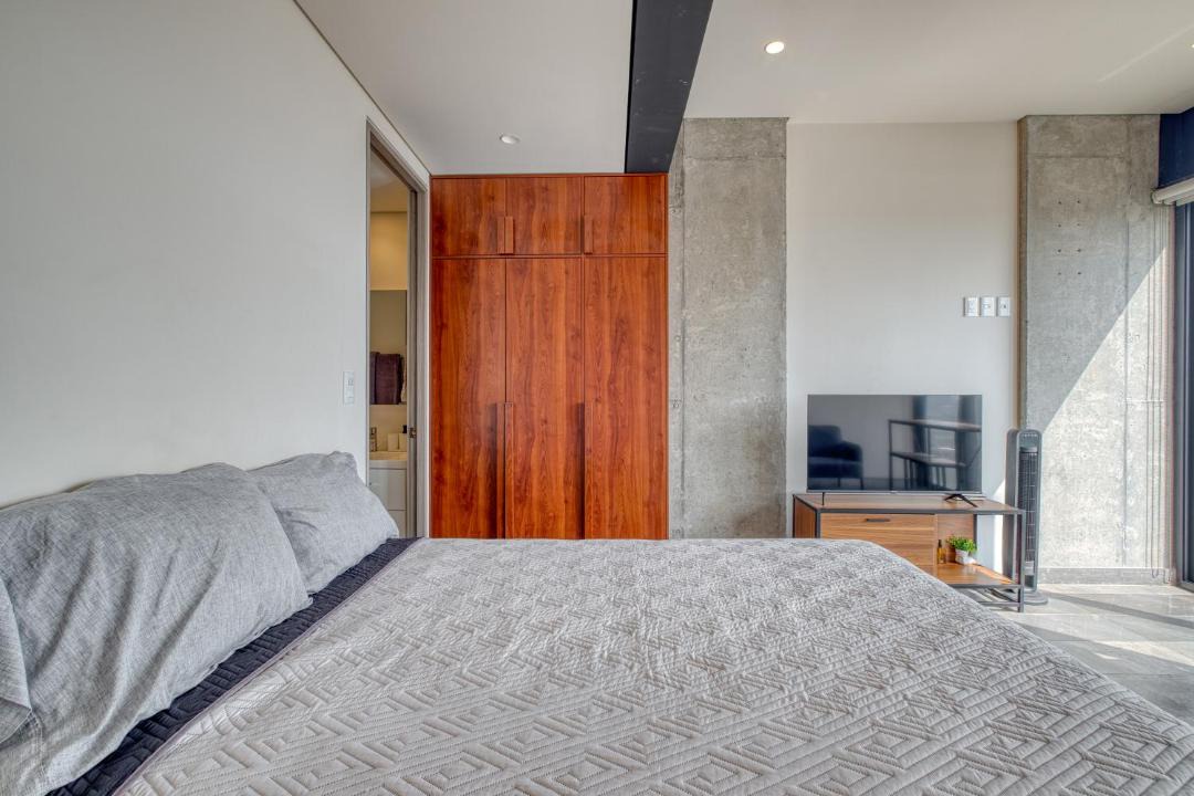 Photo of Bedroom in Anahuac