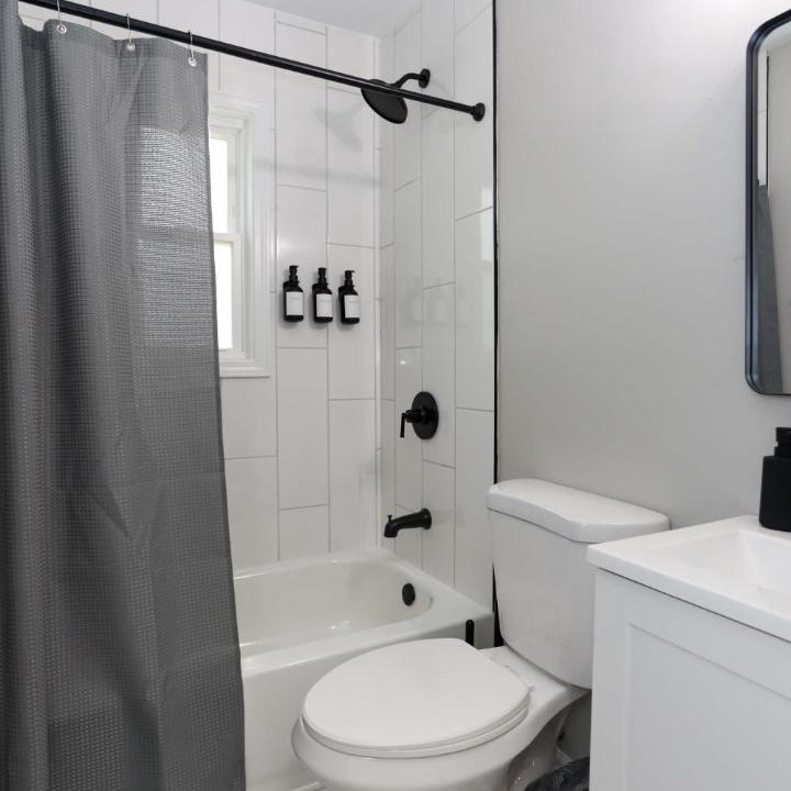Photo of Bathroom in Roselawn Finance
