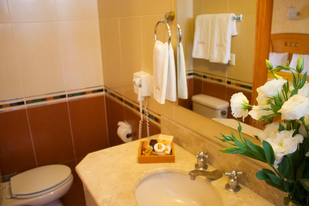 Photo of Bathroom in Zona Expo