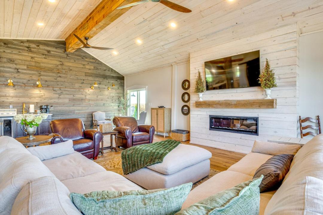 Photo of Livingroom in Needham