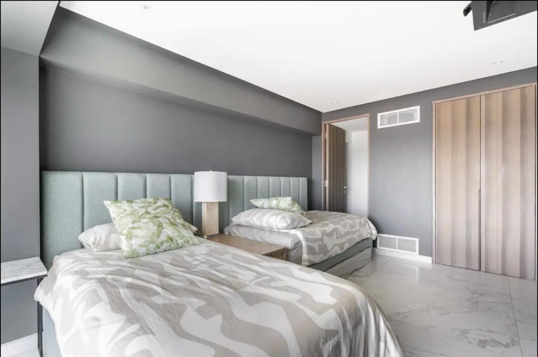 Photo of Bedroom in Flamingos