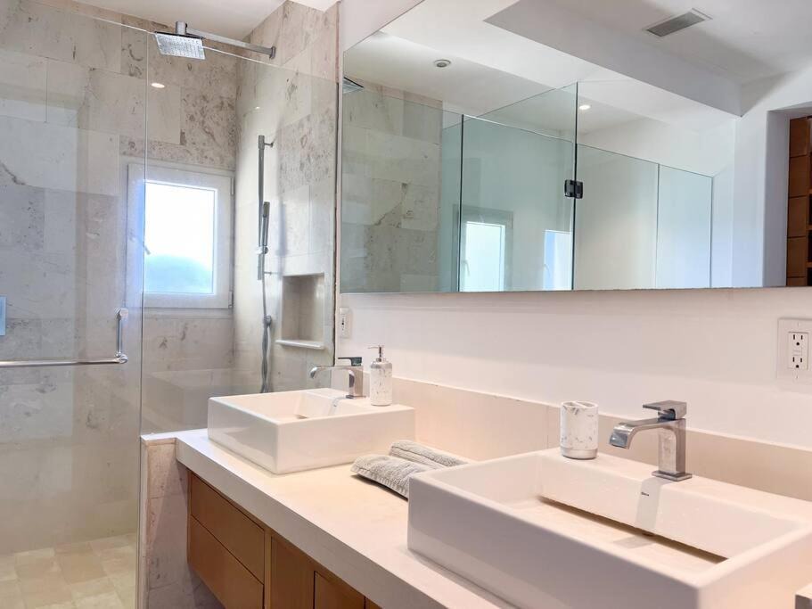 Photo of Bathroom in South Shore Hotel Area