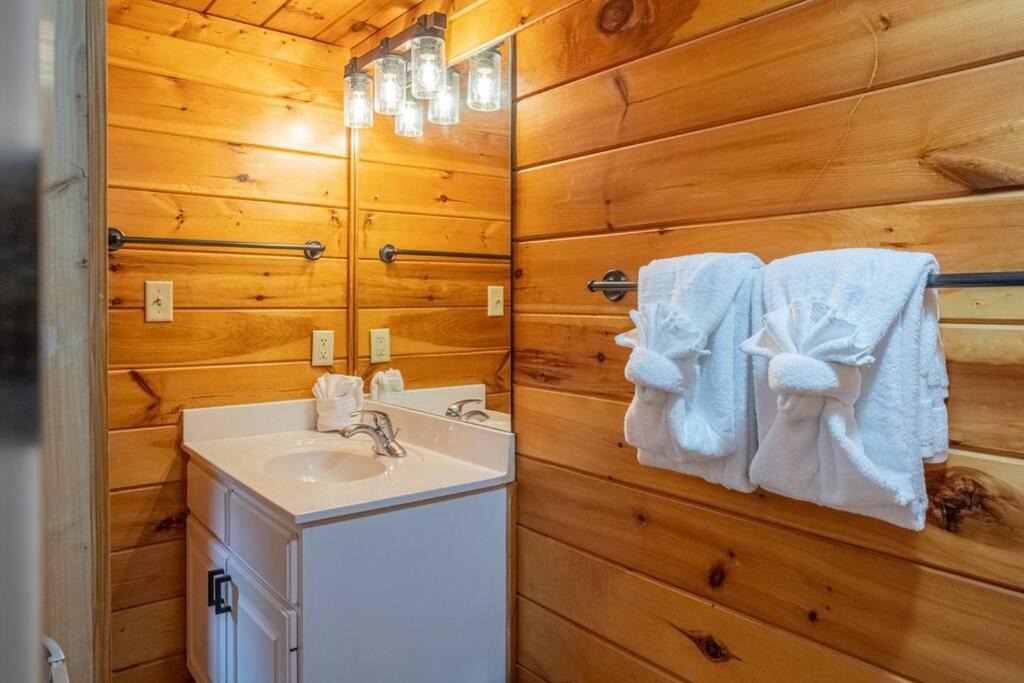 Photo of Bathroom in Gatlinburg