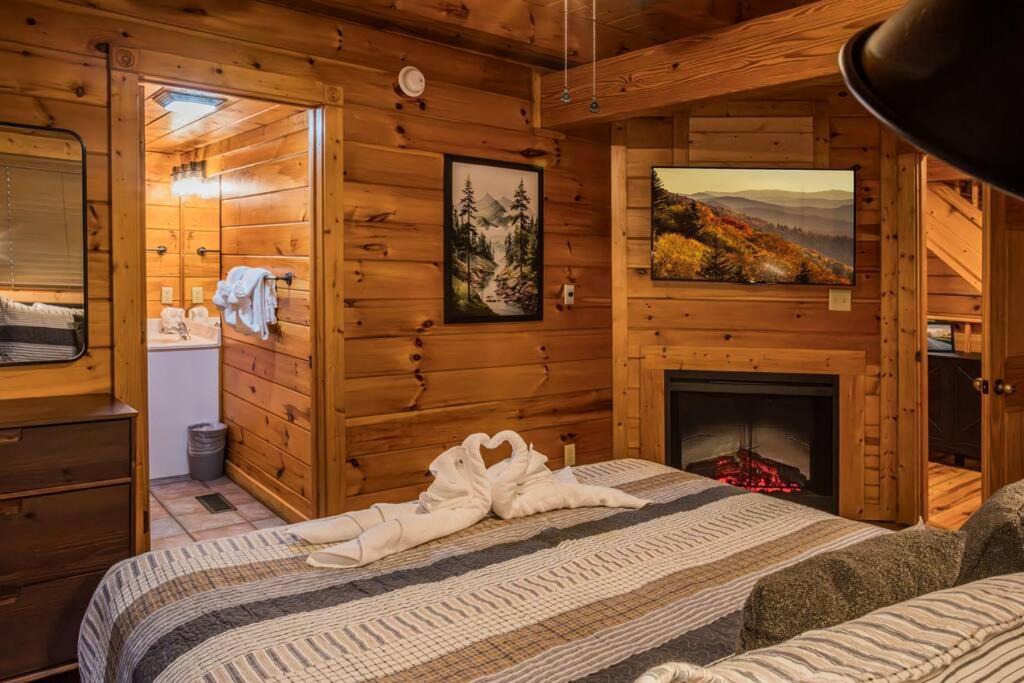 Photo of Bedroom in Gatlinburg