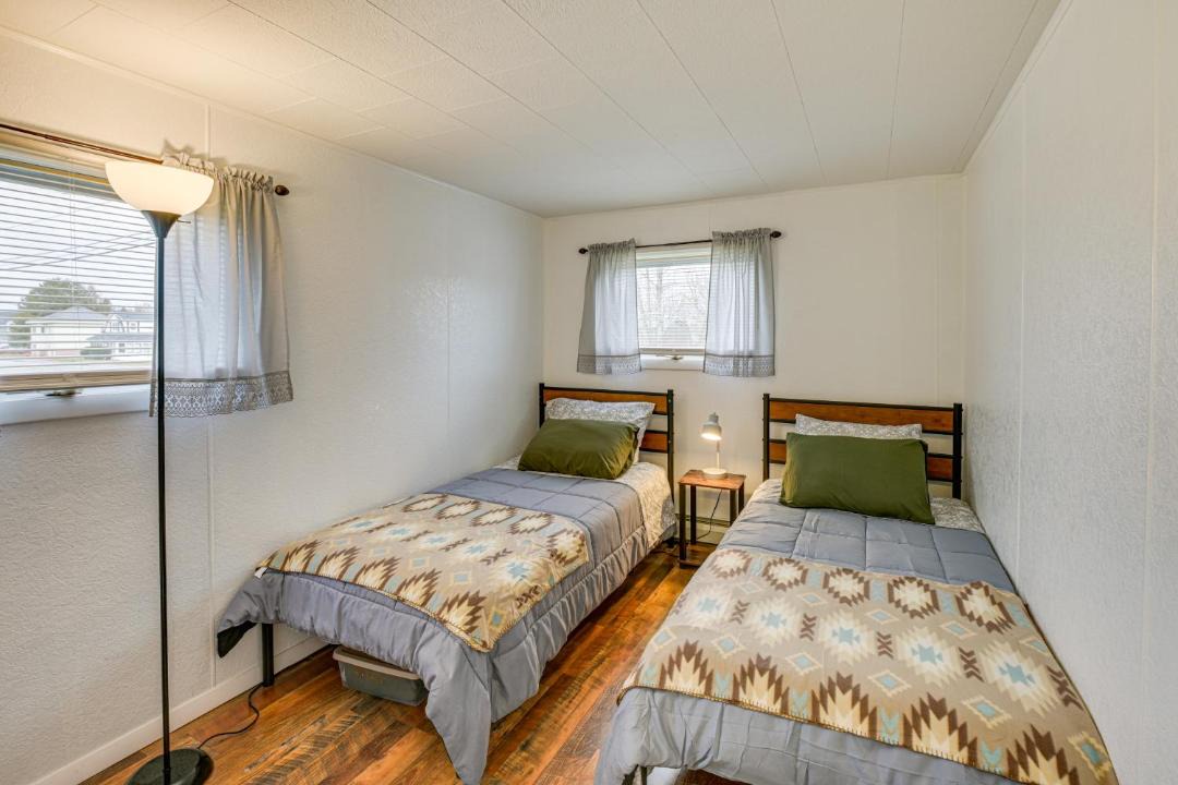 Photo of Bedroom in Mars Hill-Blaine