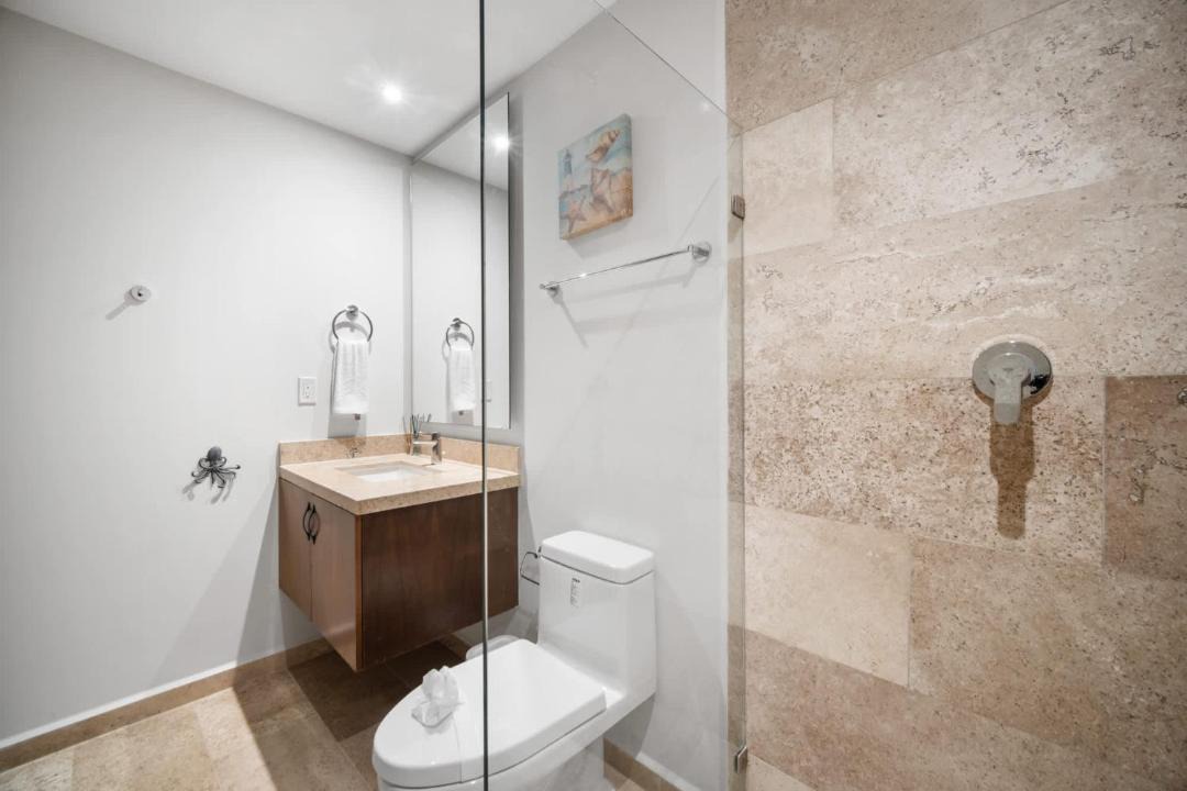 Photo of Bathroom in Miramar