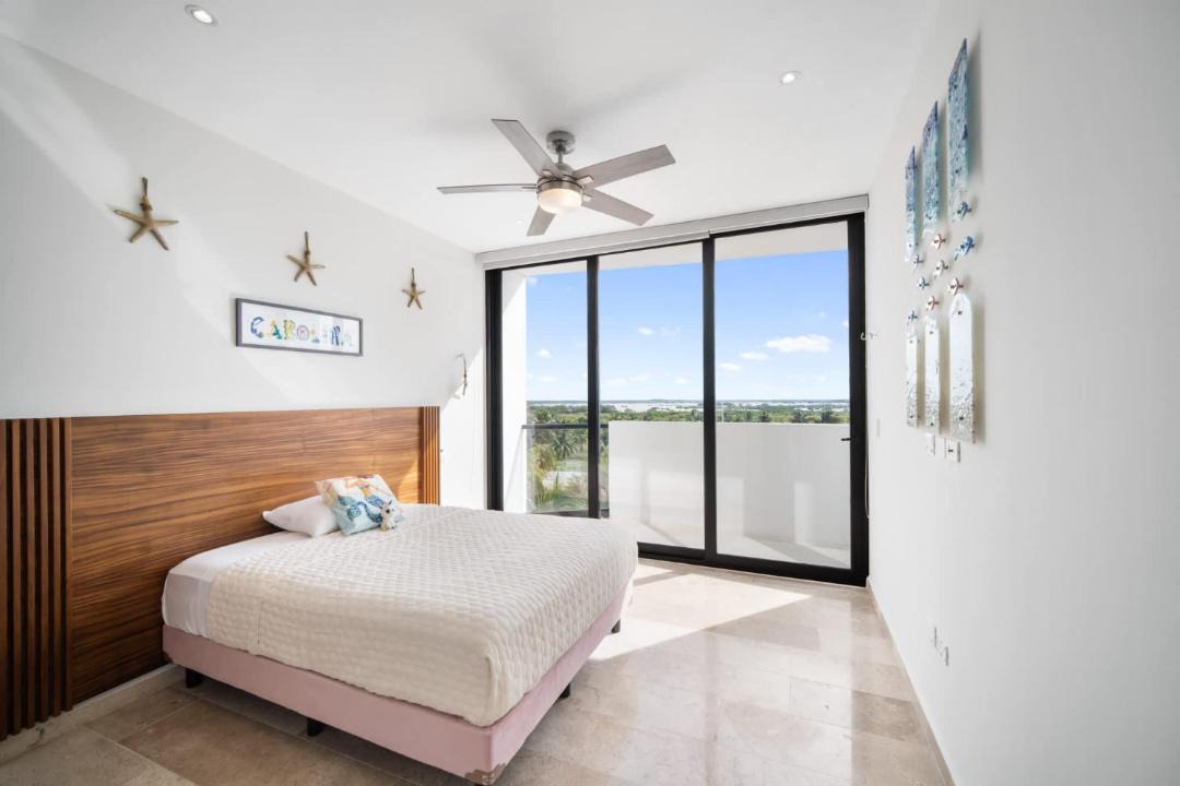 Photo of Bedroom in Miramar