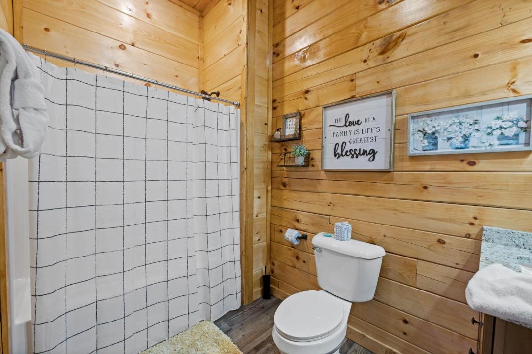 Photo of Bathroom in Sevierville