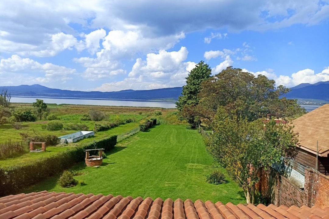 Photo of Others in Tzintzuntzan