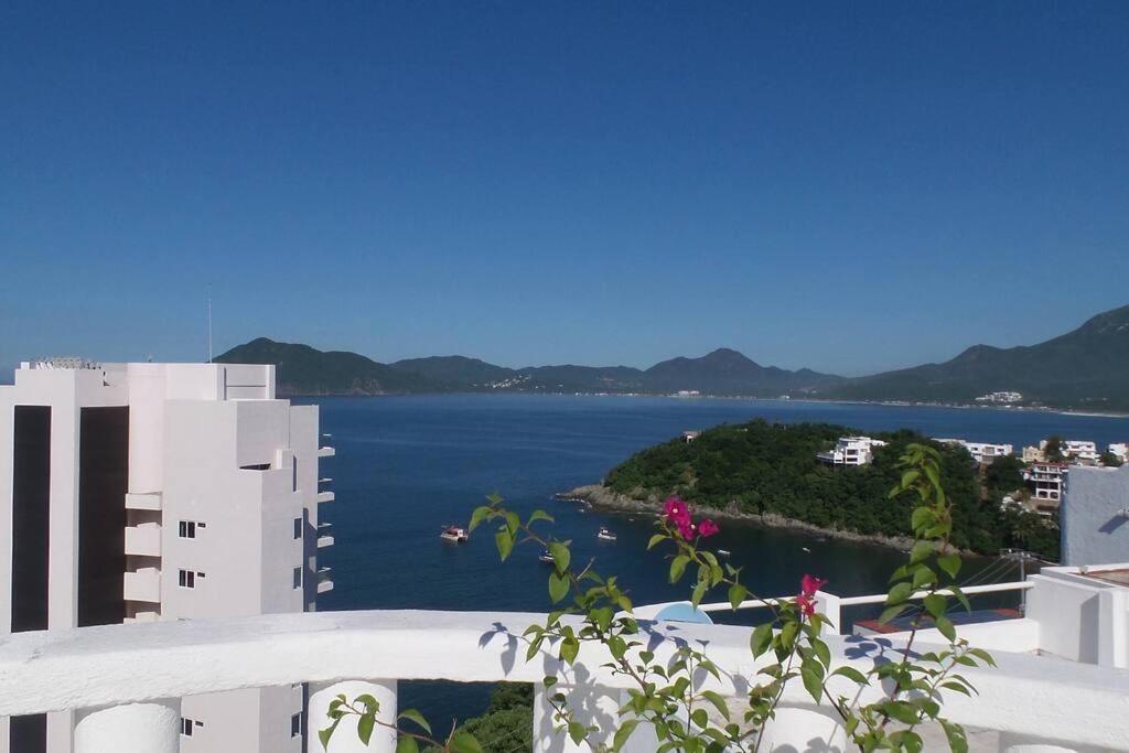 Photo of Patio Balcony in Peninsulas de Santiago
