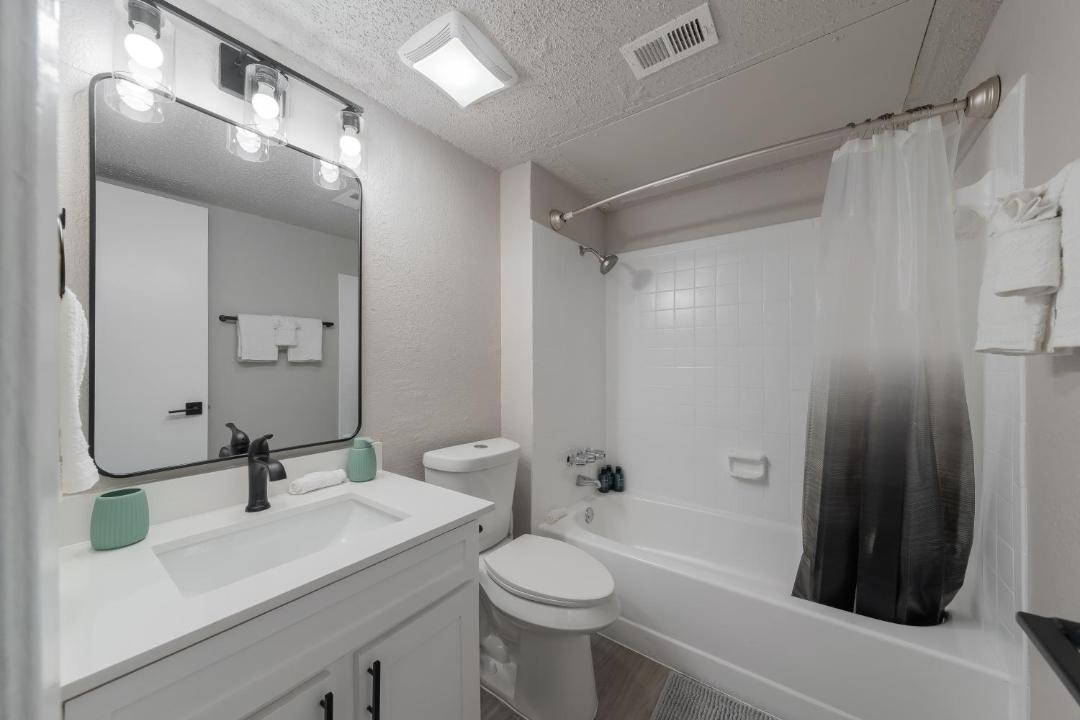 Photo of Bathroom in North Arlington