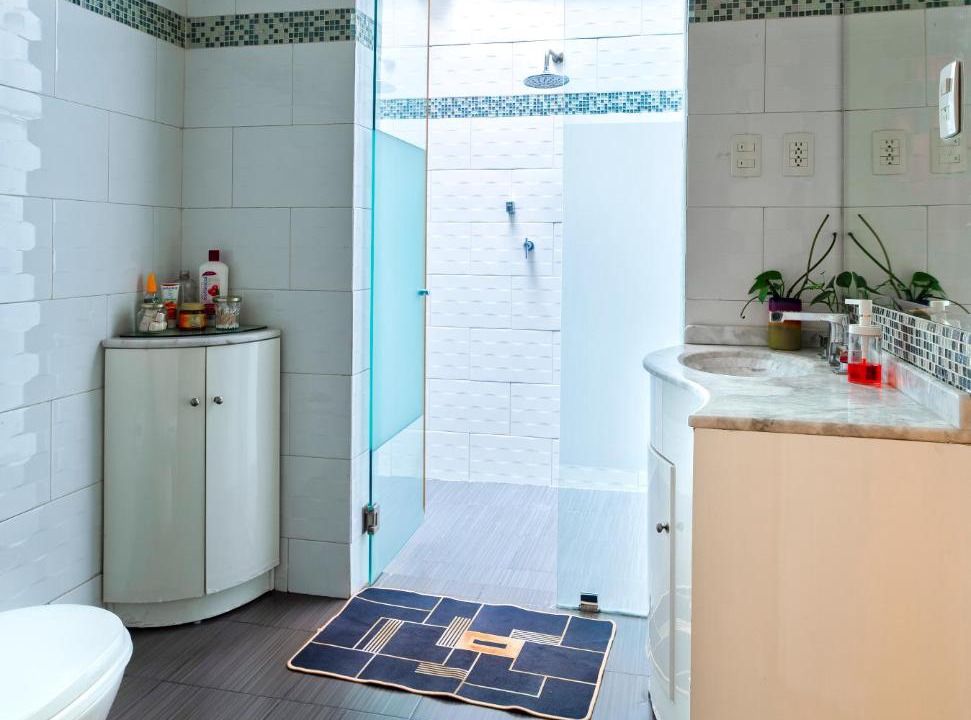 Photo of Bathroom in Hipodromo
