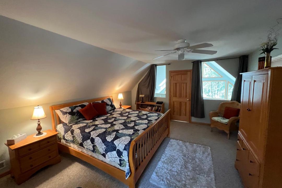 Photo of Bedroom in Moultonborough