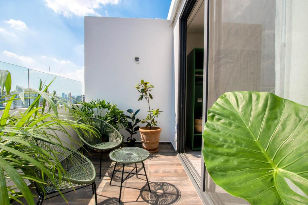 Photo of Patio Balcony in Financial District
