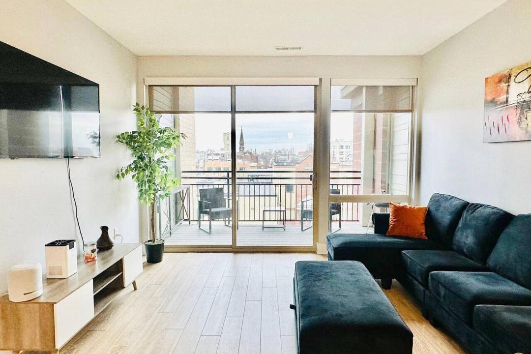 Photo of Livingroom in Cole-Noble District